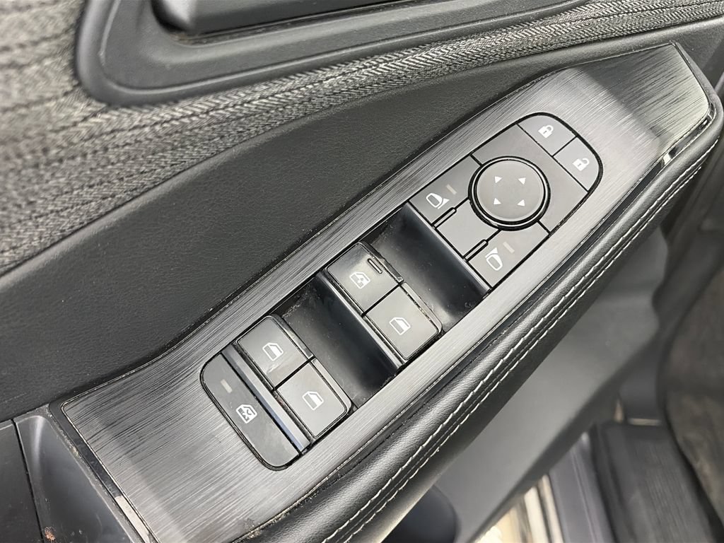 Used 2021 Nissan Rogue S AWD/4WD image 24