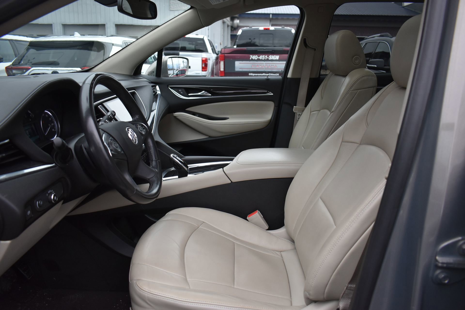 Used 2019 Buick Enclave Essence image 16