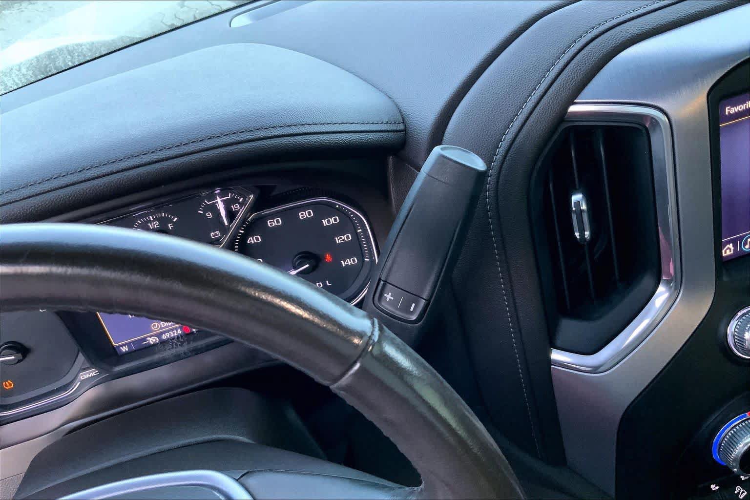 Used 2020 GMC Sierra 1500 SLT w/ SLT Premium Package AWD/4WD image 16