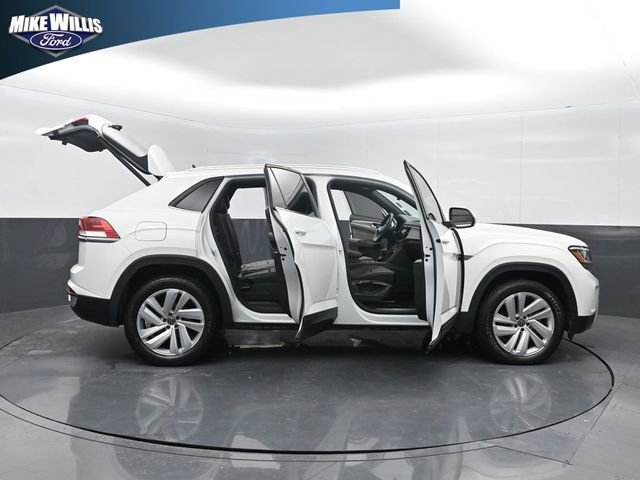 Used 2023 Volkswagen Atlas Cross Sport SE w/ Panoramic Sunroof Package image 27