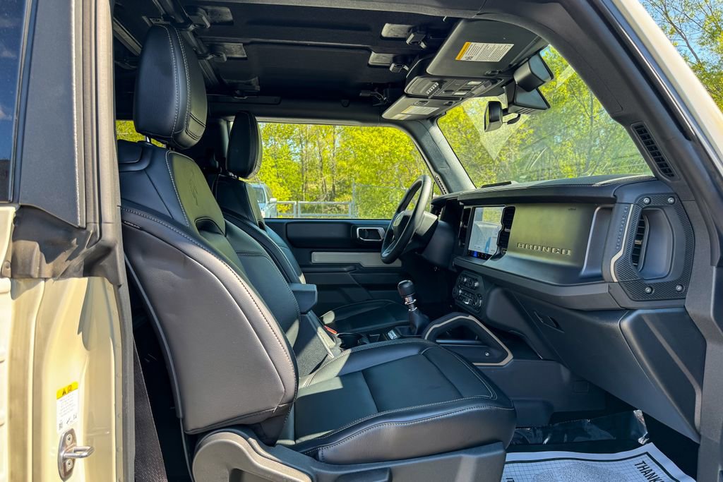 Certified 2025 Ford Bronco Badlands w/ Sasquatch Package AWD/4WD image 14