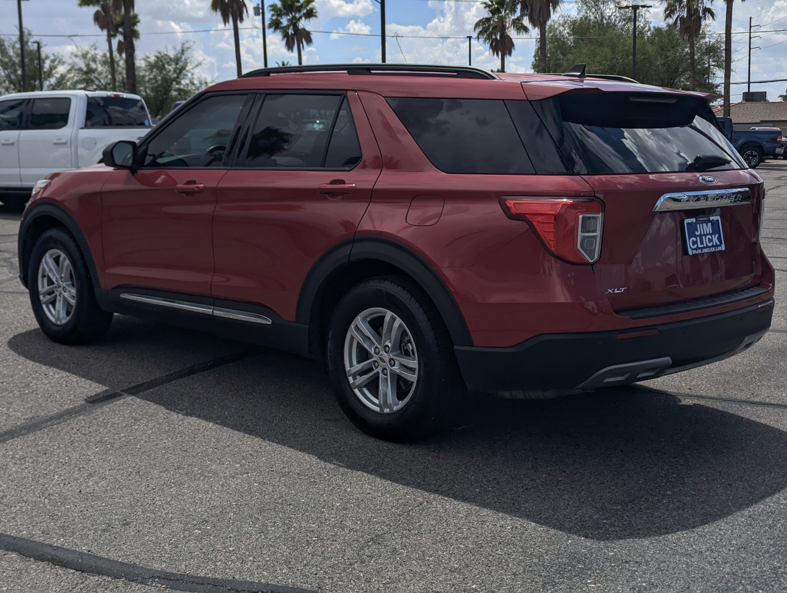 Certified 2021 Ford Explorer XLT w/ Equipment Group 202A RWD image 4