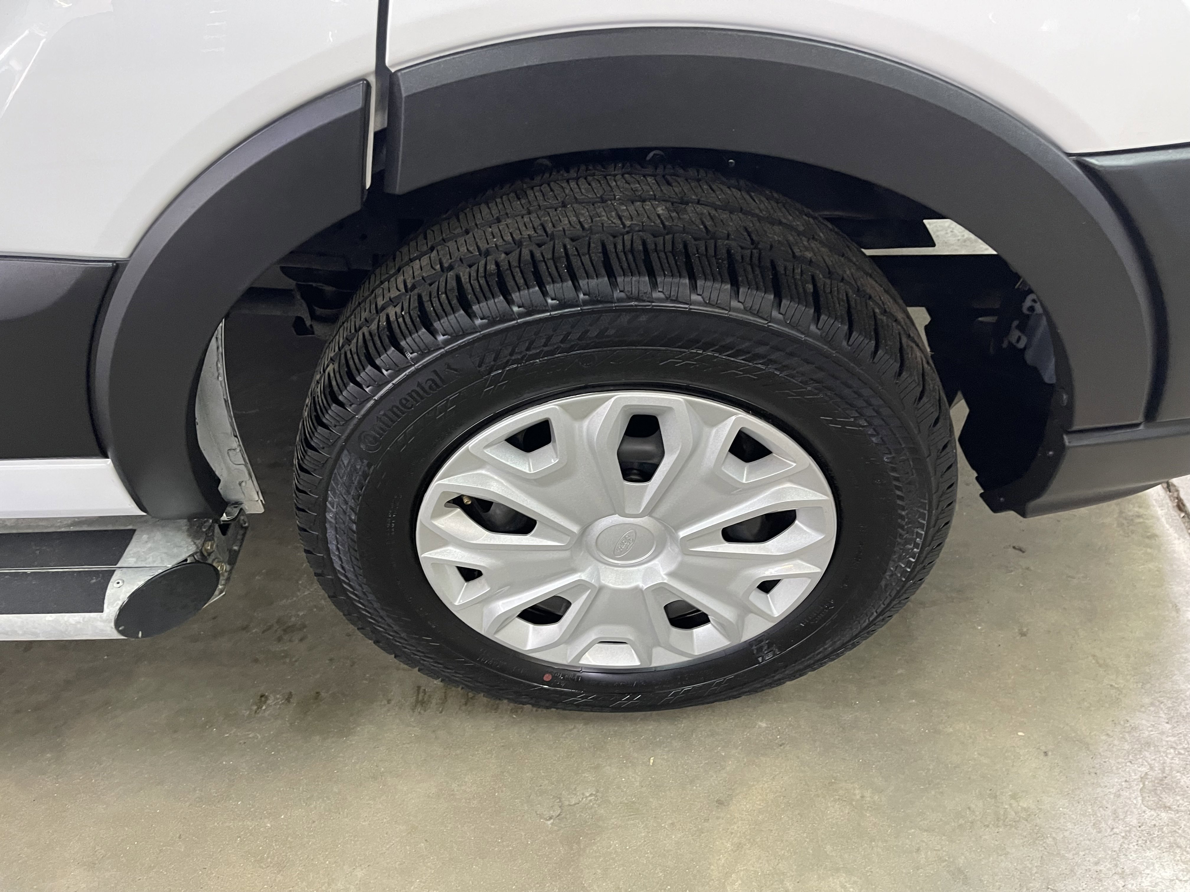 Certified 2024 Ford Transit 250 Low Roof w/ Exterior Upgrade Package image 15