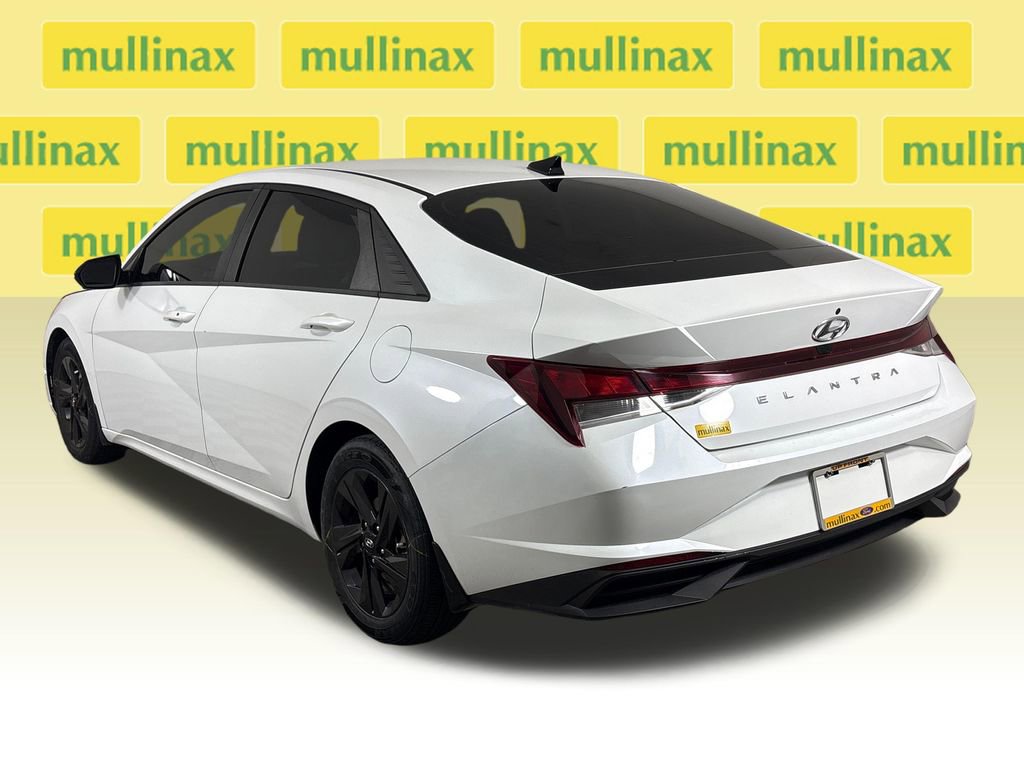 Used 2021 Hyundai Elantra SEL w/ Cargo Package FWD image 9