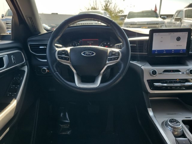 Certified 2022 Ford Explorer XLT w/ Equipment Group 202A AWD/4WD image 11