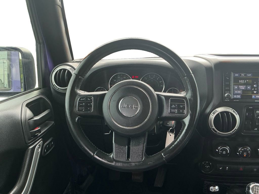 Used 2017 Jeep Wrangler Unlimited Sahara w/ Max Tow Package AWD/4WD image 18