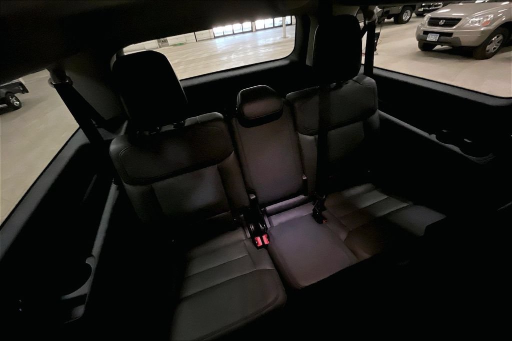 Certified 2025 Ford Expedition Max Active AWD/4WD image 28