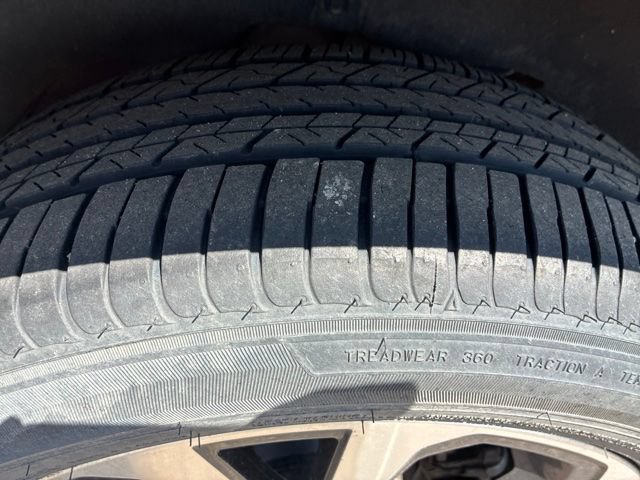 Used 2022 Subaru Forester Limited AWD/4WD image 17