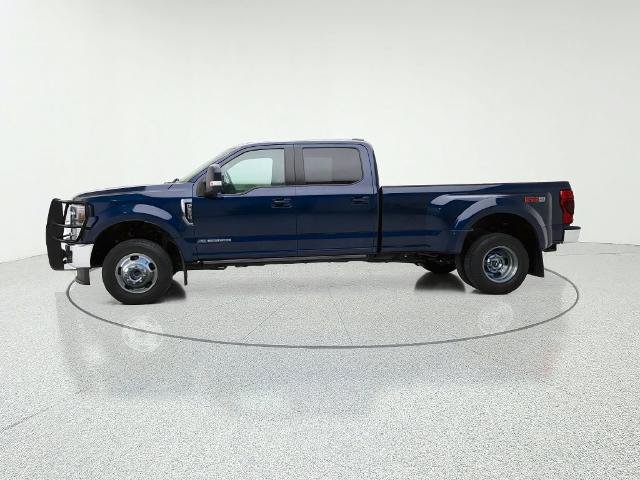 Certified 2022 Ford F350 Lariat w/ Lariat Ultimate Package AWD/4WD image 4