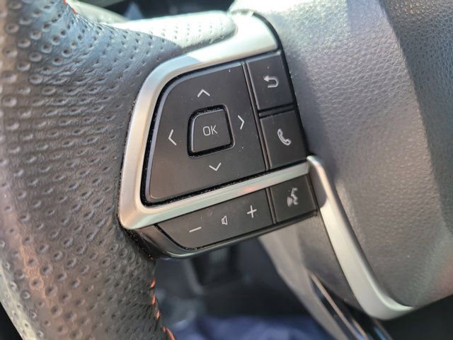 Used 2022 Toyota Sienna XSE image 25
