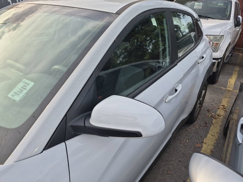 Used 2021 Hyundai Kona SE FWD image 5