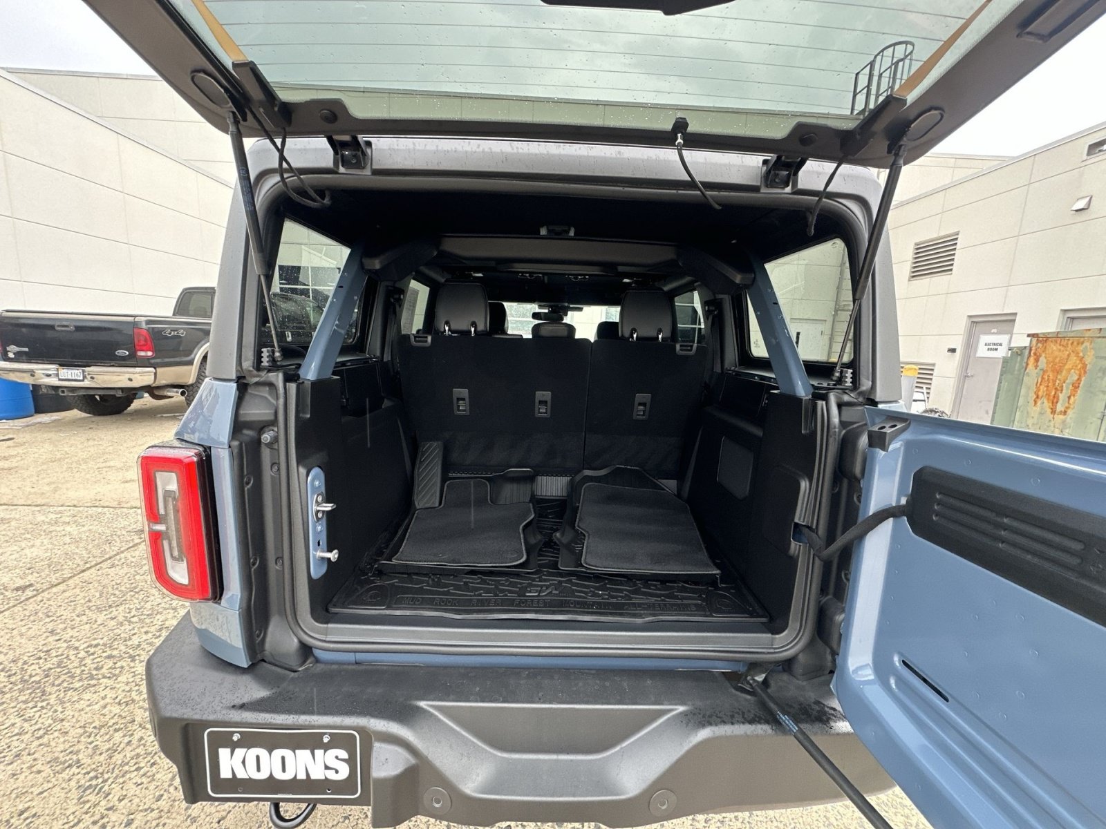 Certified 2025 Ford Bronco Outer Banks AWD/4WD image 33