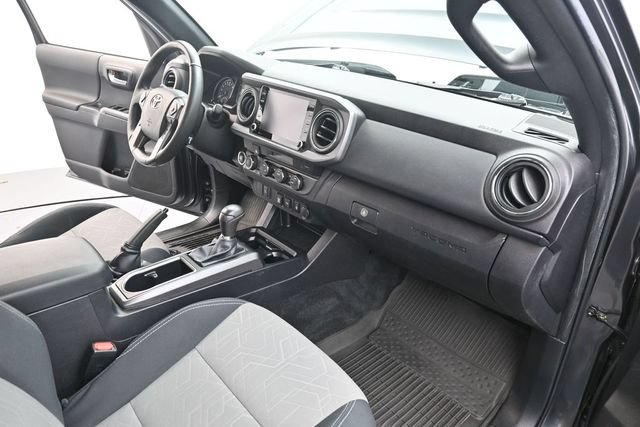 Used 2023 Toyota Tacoma TRD Sport AWD/4WD image 30