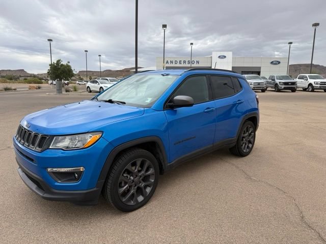 Used 2021 Jeep Compass Latitude FWD image 1