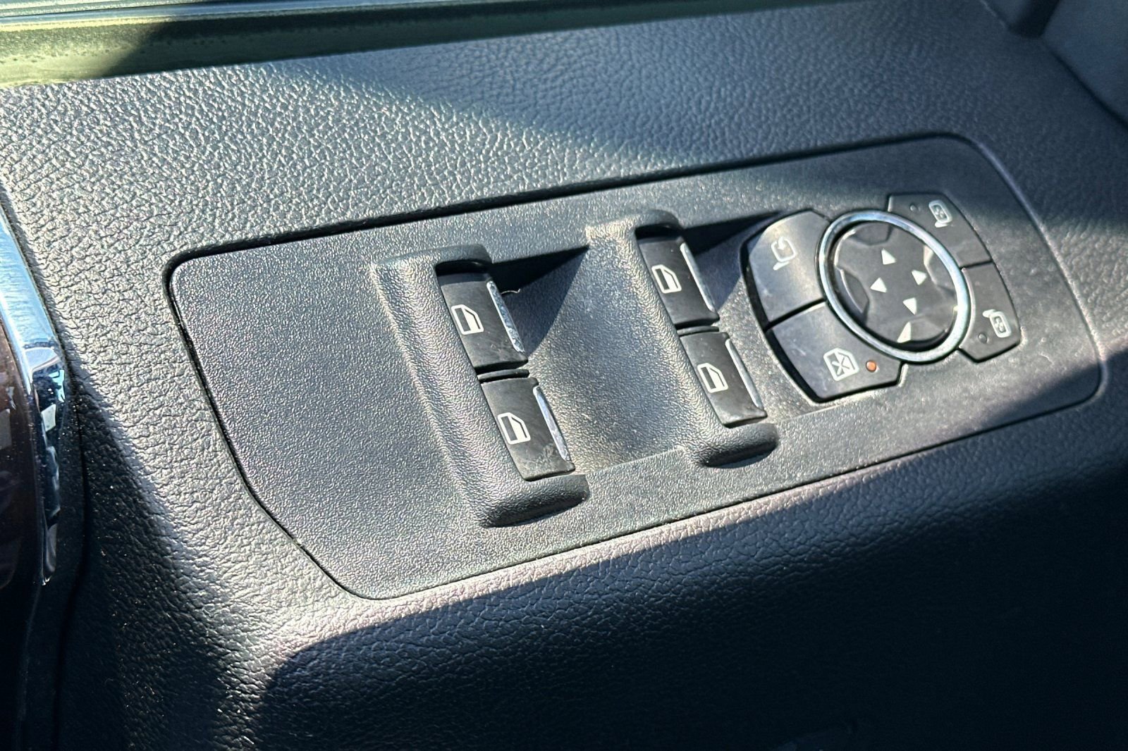 Certified 2017 Ford F150 Platinum w/ Equipment Group 701A Luxury image 11