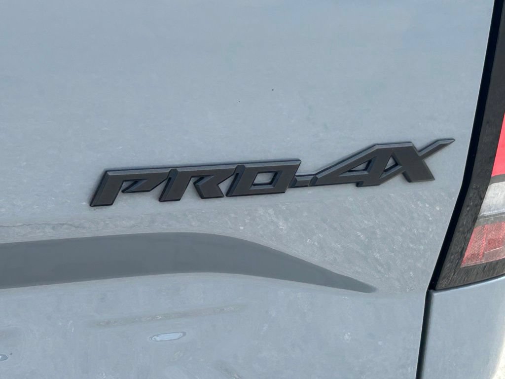 Used 2023 Nissan Frontier PRO-4X w/ Pro-4X Premium Package AWD/4WD image 23