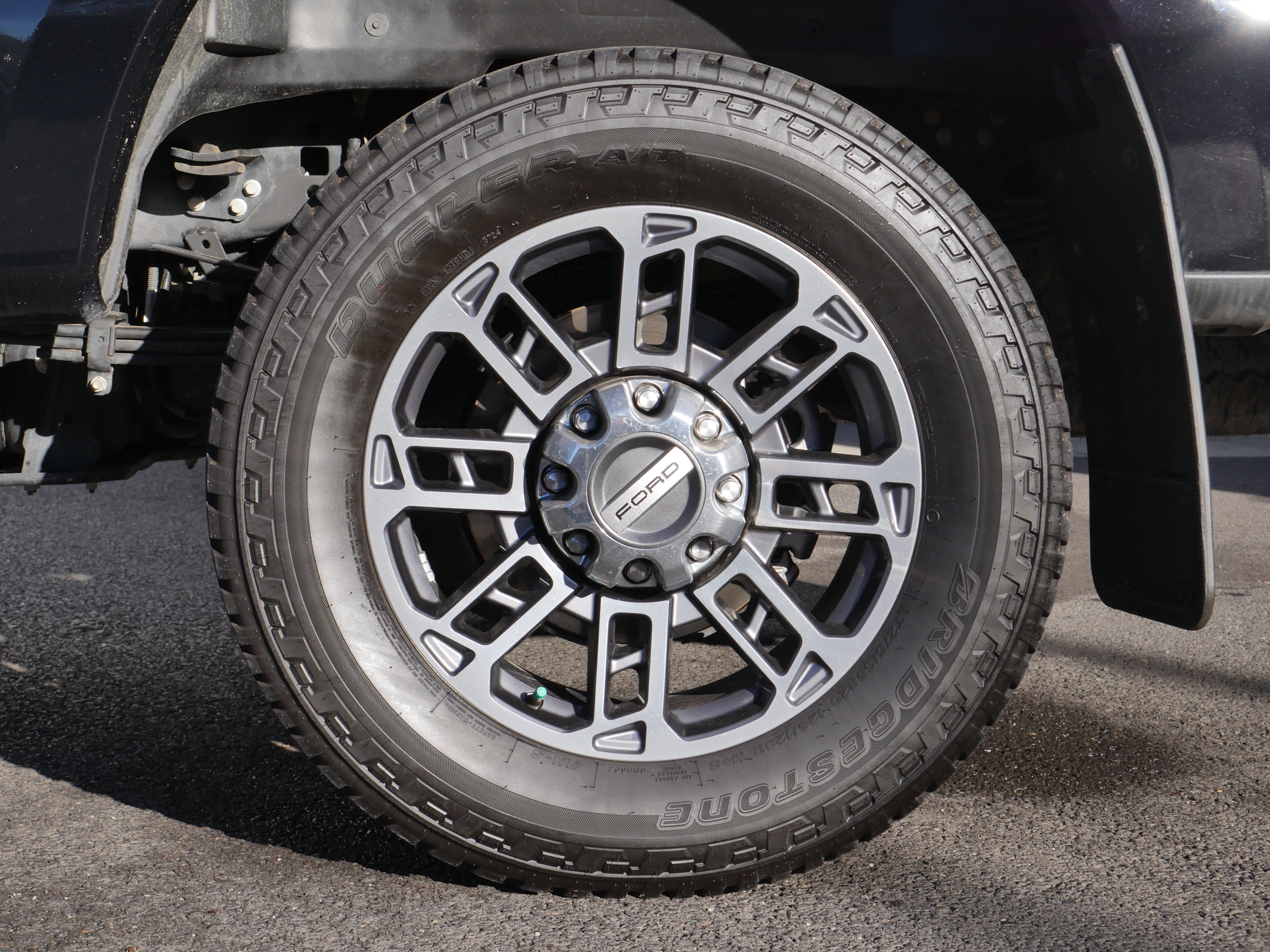 Certified 2024 Ford F350 Limited w/ FX4 Off-Road Package image 28