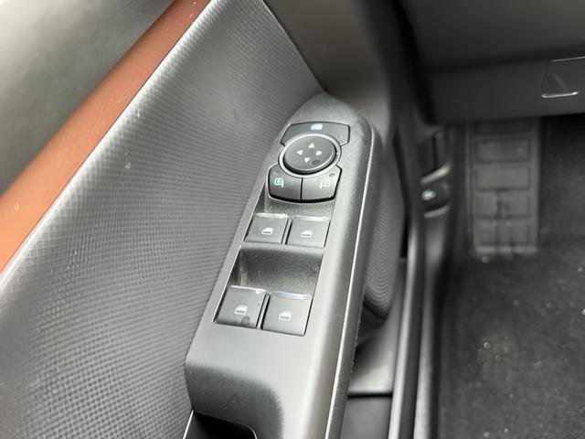 Certified 2025 Ford Bronco Sport Outer Banks w/ Outer Banks Tech Package+ AWD/4WD image 25