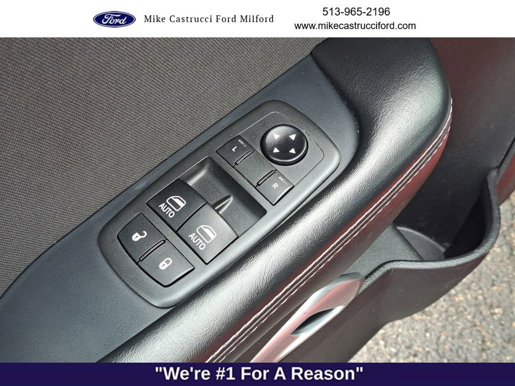 Used 2021 Dodge Challenger SXT w/ Driver Convenience Group image 19