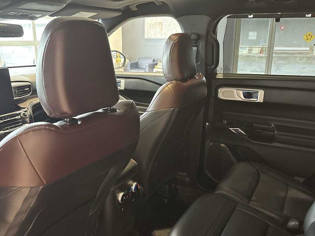 Certified 2023 Ford Explorer Platinum w/ Technology Package image 25