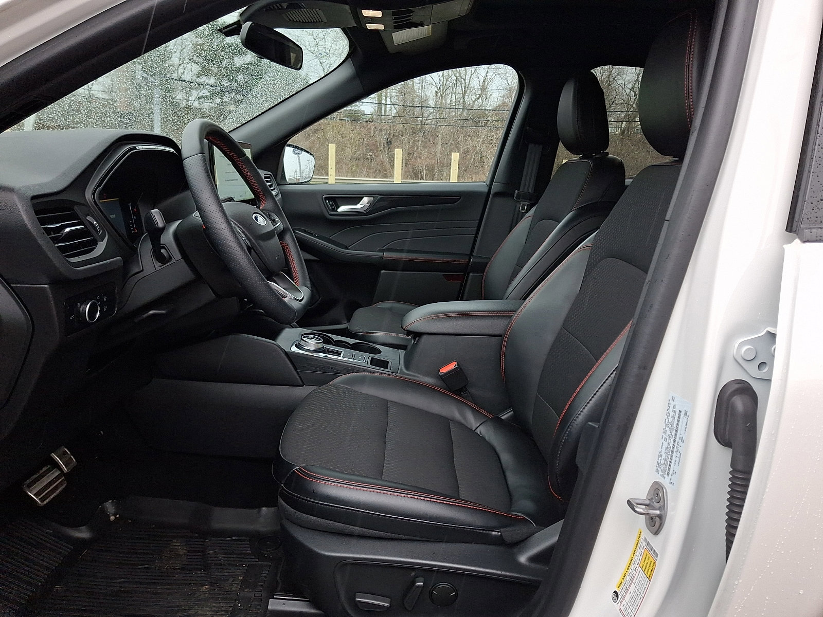 Certified 2024 Ford Escape ST-Line w/ Tech Pack #1 image 13