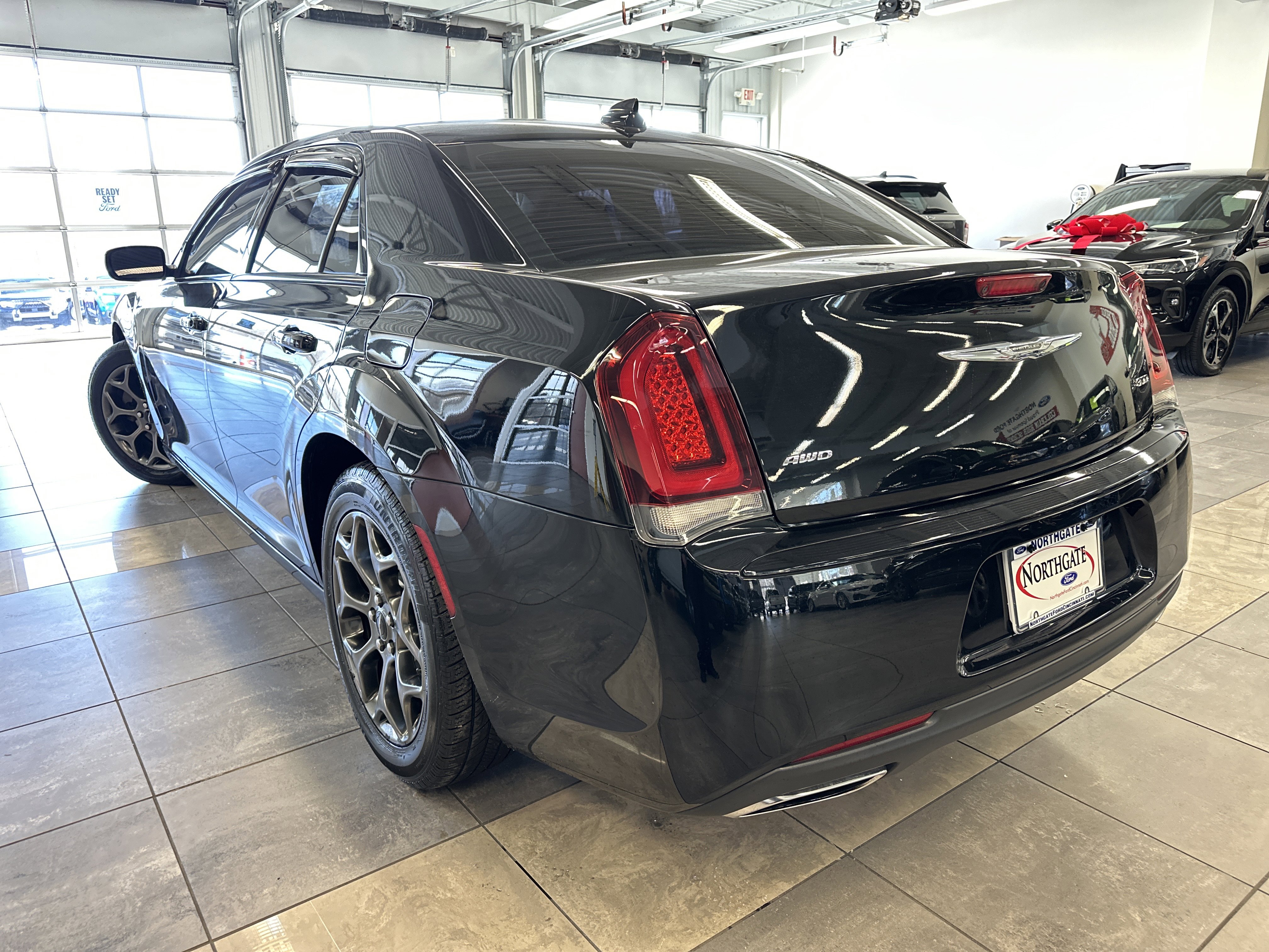 Used 2018 Chrysler 300 Touring w/ Sport Appearance Package image 14