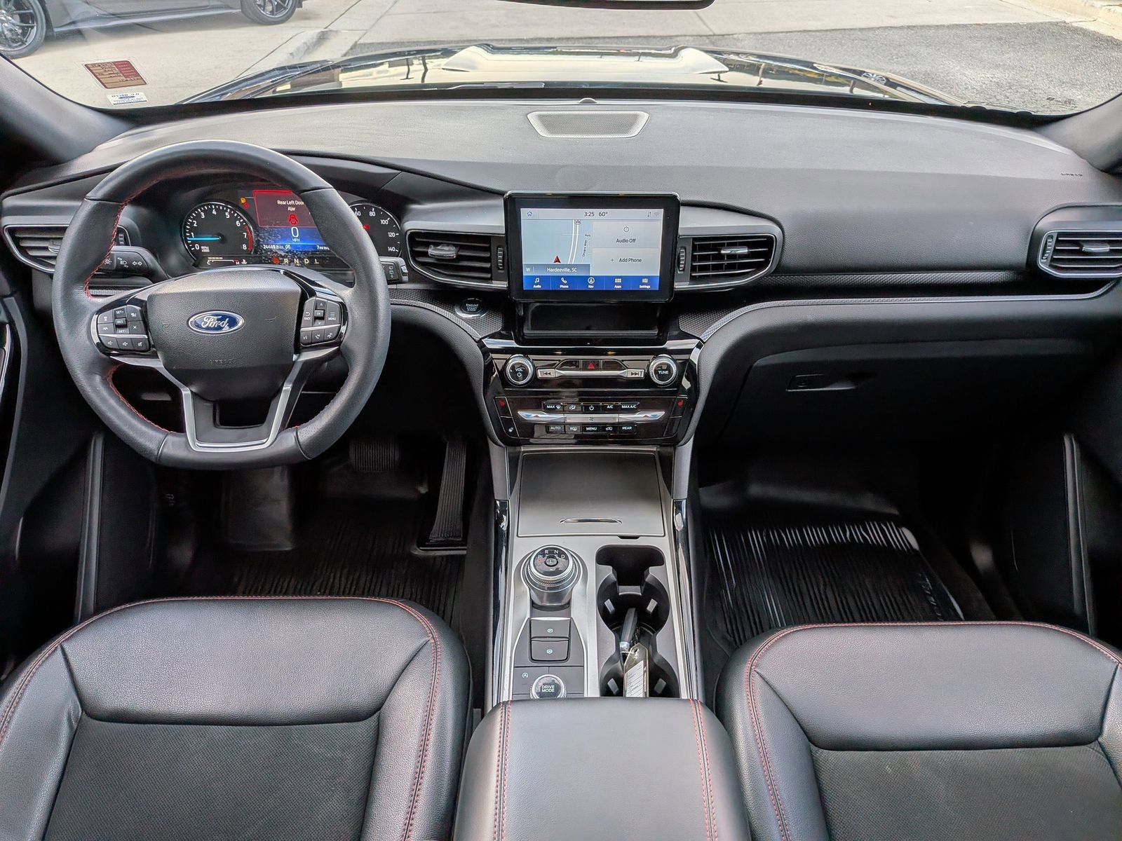 Certified 2024 Ford Explorer ST-Line w/ Class IV Trailer Tow Package image 17