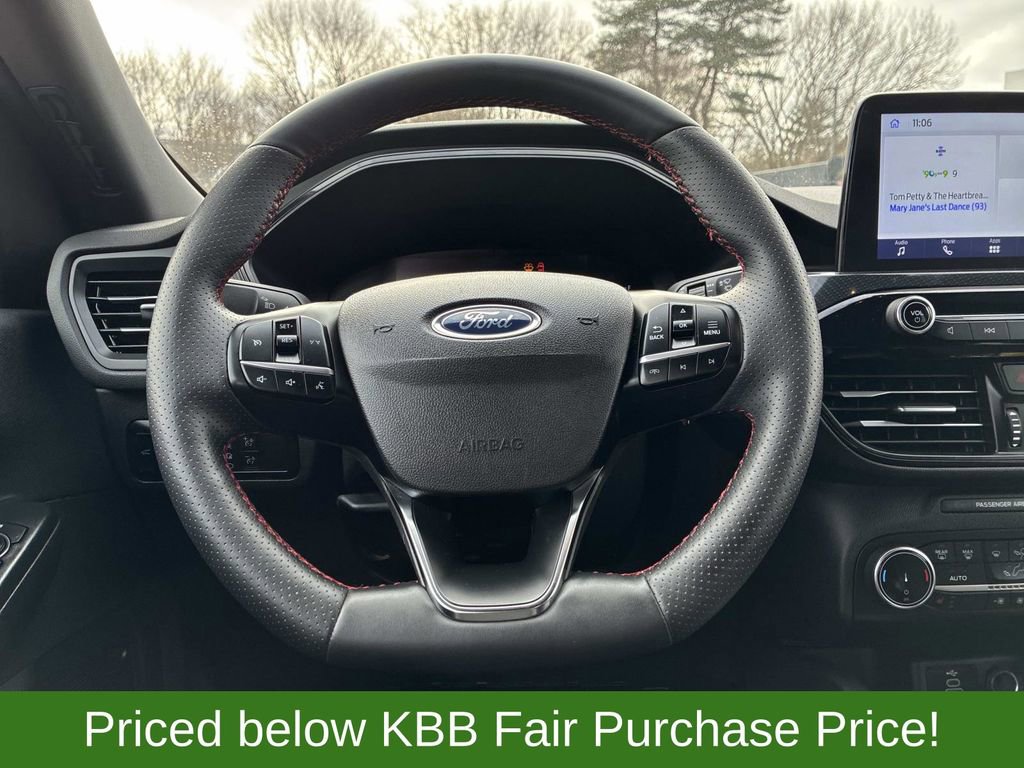 Certified 2024 Ford Escape ST-Line image 18