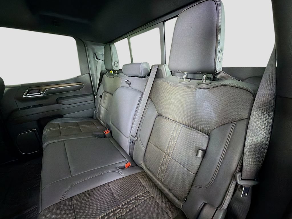 Used 2024 Chevrolet Silverado 1500 High Country AWD/4WD image 26