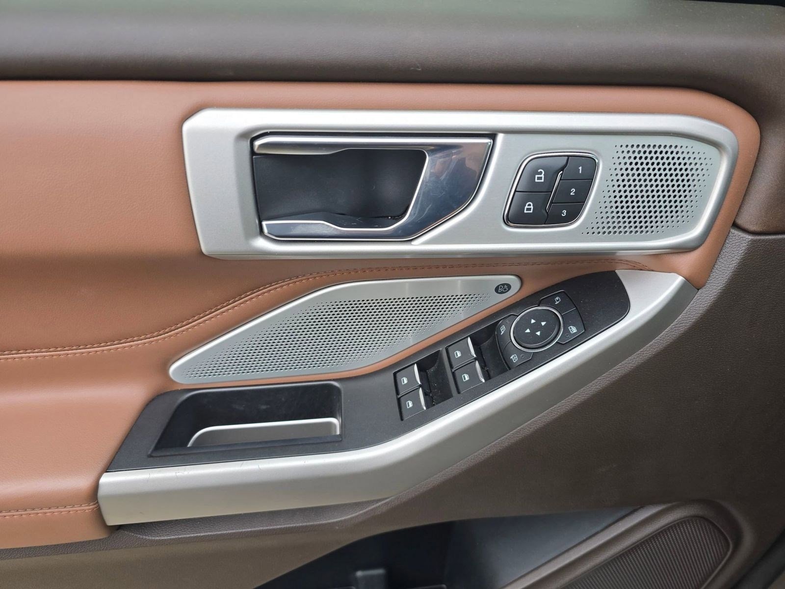 Certified 2022 Ford Explorer King Ranch w/ Technology Package image 21