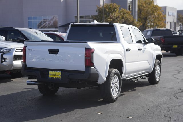 Used 2025 Toyota Tacoma SR image 4
