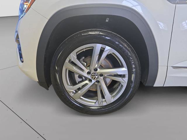 Used 2024 Volkswagen Atlas Cross Sport SEL R-Line AWD/4WD image 18