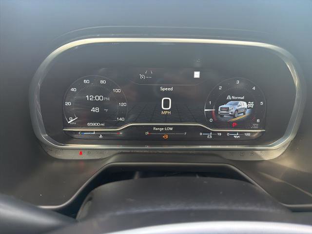 Used 2022 GMC Yukon SLT w/ SLT Premium Package image 14