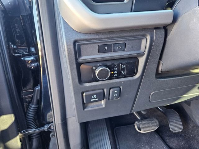 Certified 2023 Ford Expedition XLT image 17