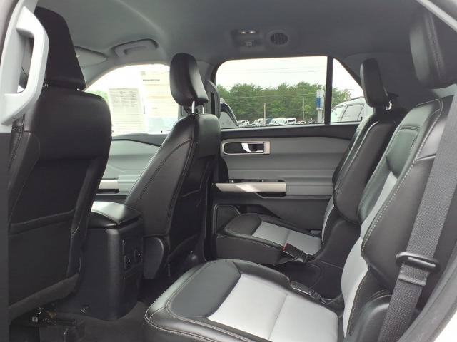 Certified 2022 Ford Explorer XLT w/ Equipment Group 202A AWD/4WD image 21