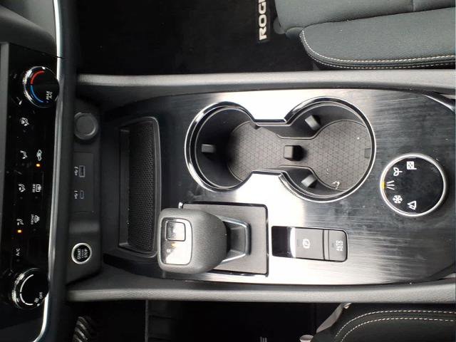 Used 2023 Nissan Rogue S image 27