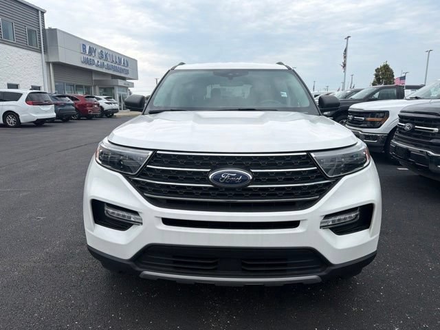Certified 2024 Ford Explorer XLT w/ Equipment Group 202A AWD/4WD image 2