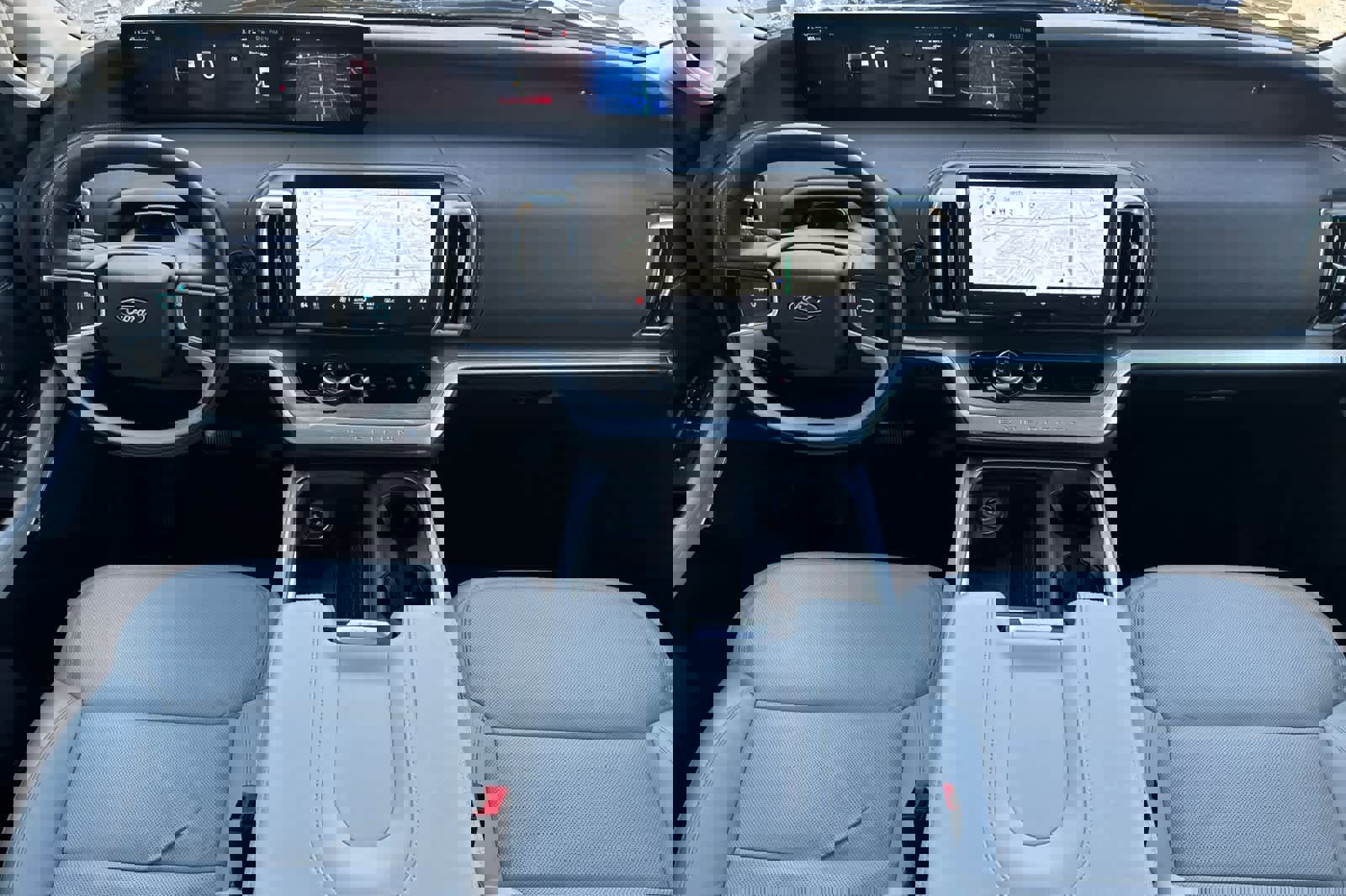 Certified 2025 Ford Expedition Platinum image 9