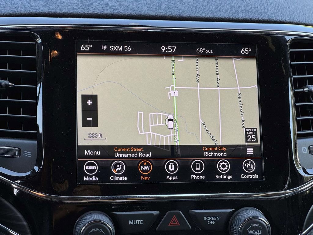 Used 2020 Jeep Grand Cherokee Limited AWD/4WD image 3