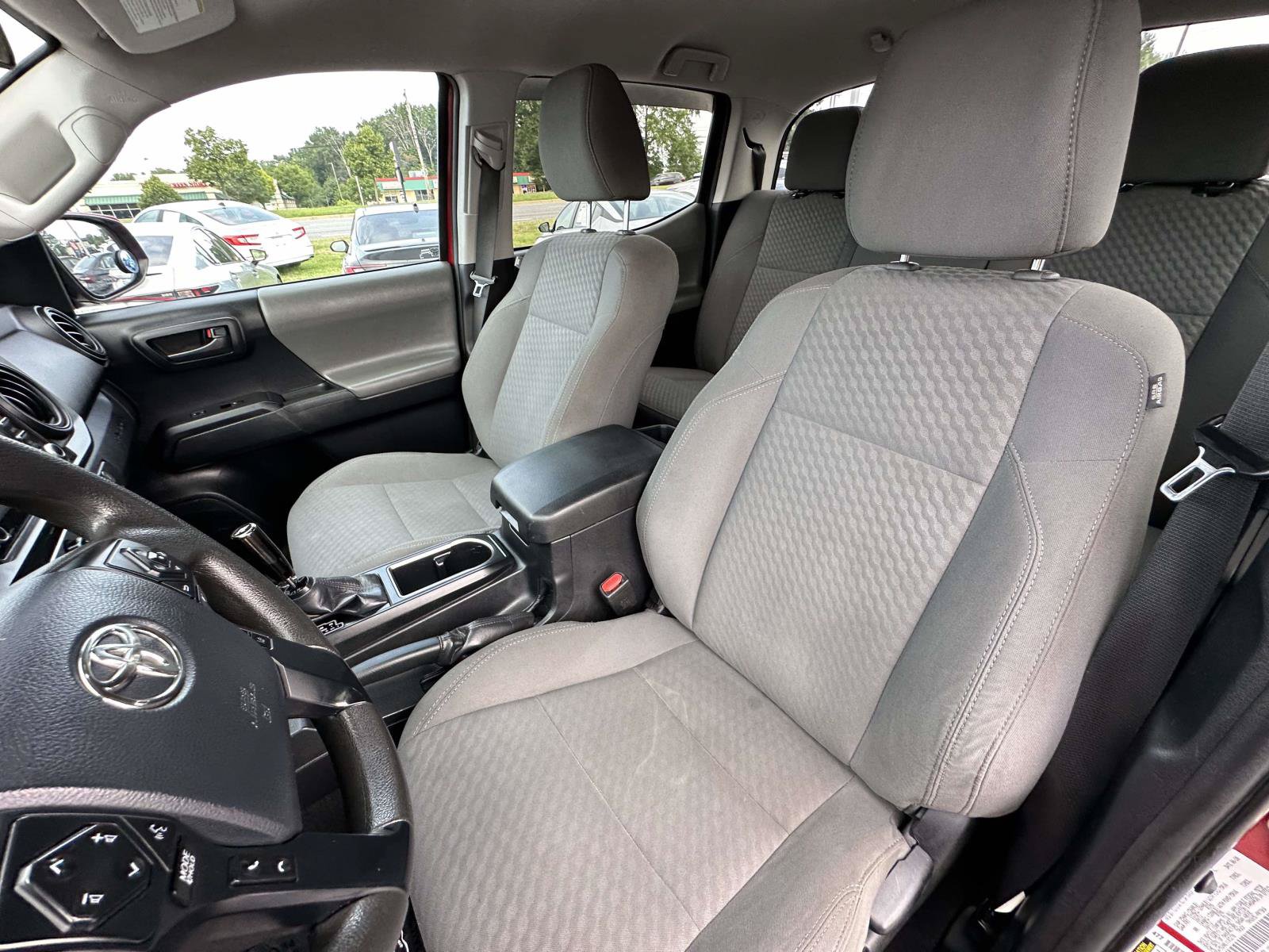 Used 2020 Toyota Tacoma SR w/ SR Convenience Package RWD image 19