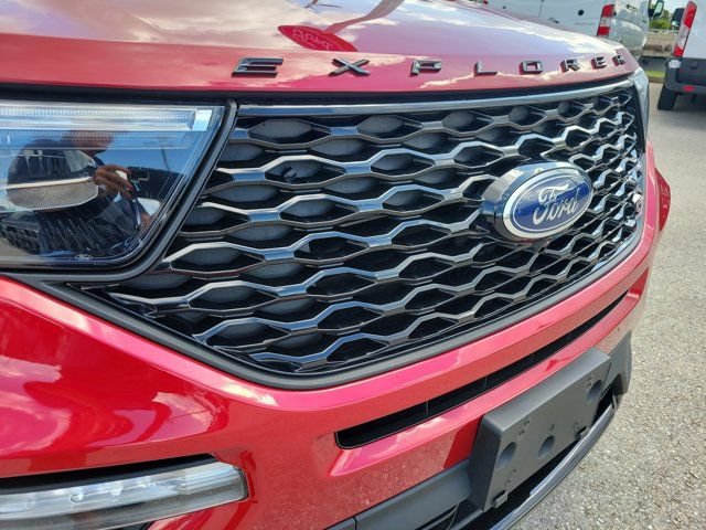 Certified 2024 Ford Explorer ST w/ Equipment Group 401A AWD/4WD image 13