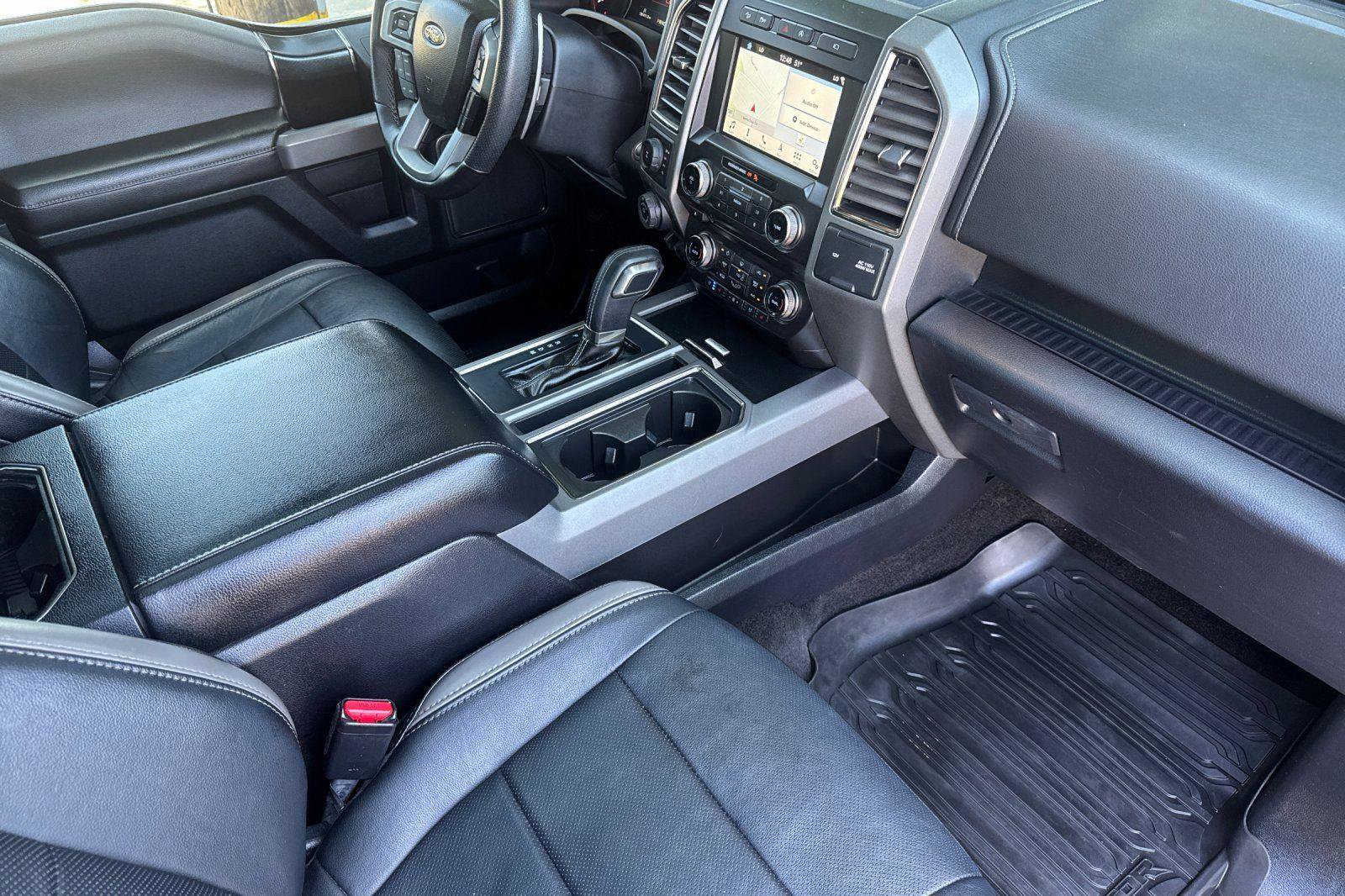 Certified 2017 Ford F150 Raptor w/ Equipment Group 802A Luxury image 8