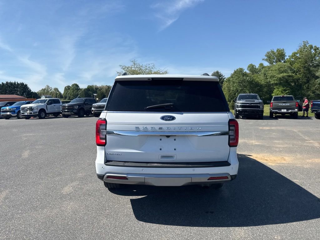 Certified 2024 Ford Expedition Limited AWD/4WD image 5