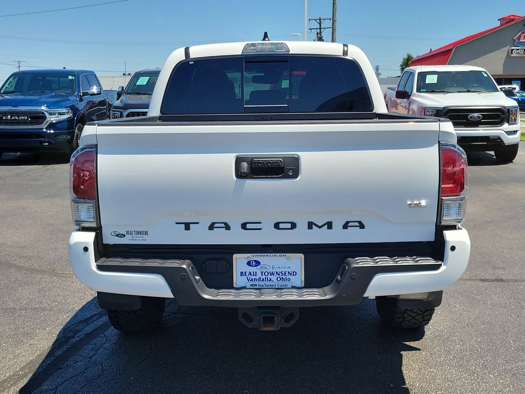 Used 2023 Toyota Tacoma TRD Off-Road w/ TRD Premium Off Road Package AWD/4WD image 5