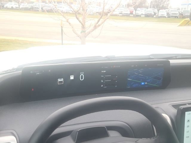 Certified 2025 Ford Expedition Active image 34