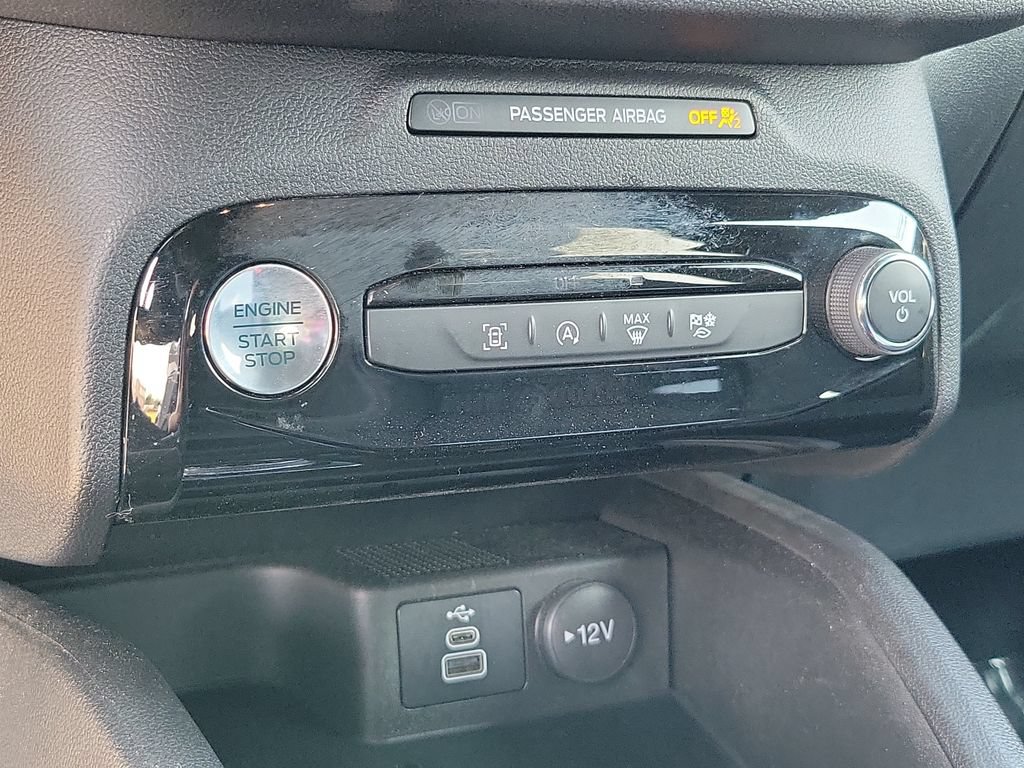 Certified 2024 Ford Escape ST-Line w/ Tech Pack #1 AWD/4WD image 18