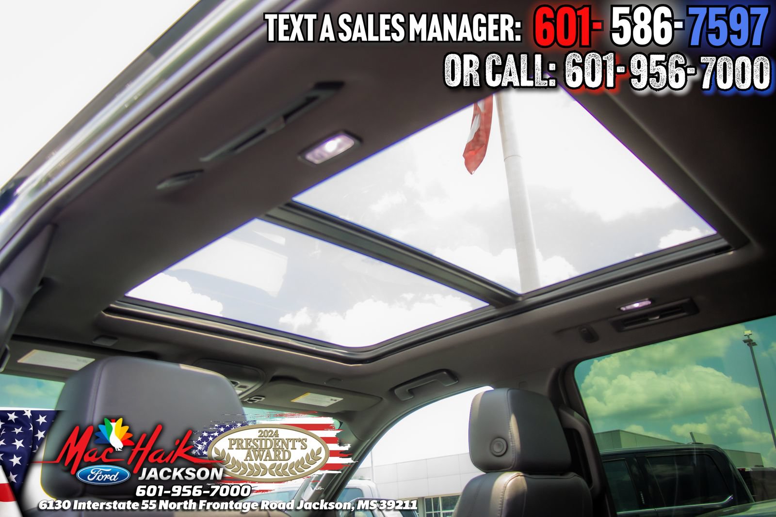 Used 2024 Chevrolet Suburban Z71 w/ Luxury Package AWD/4WD image 13