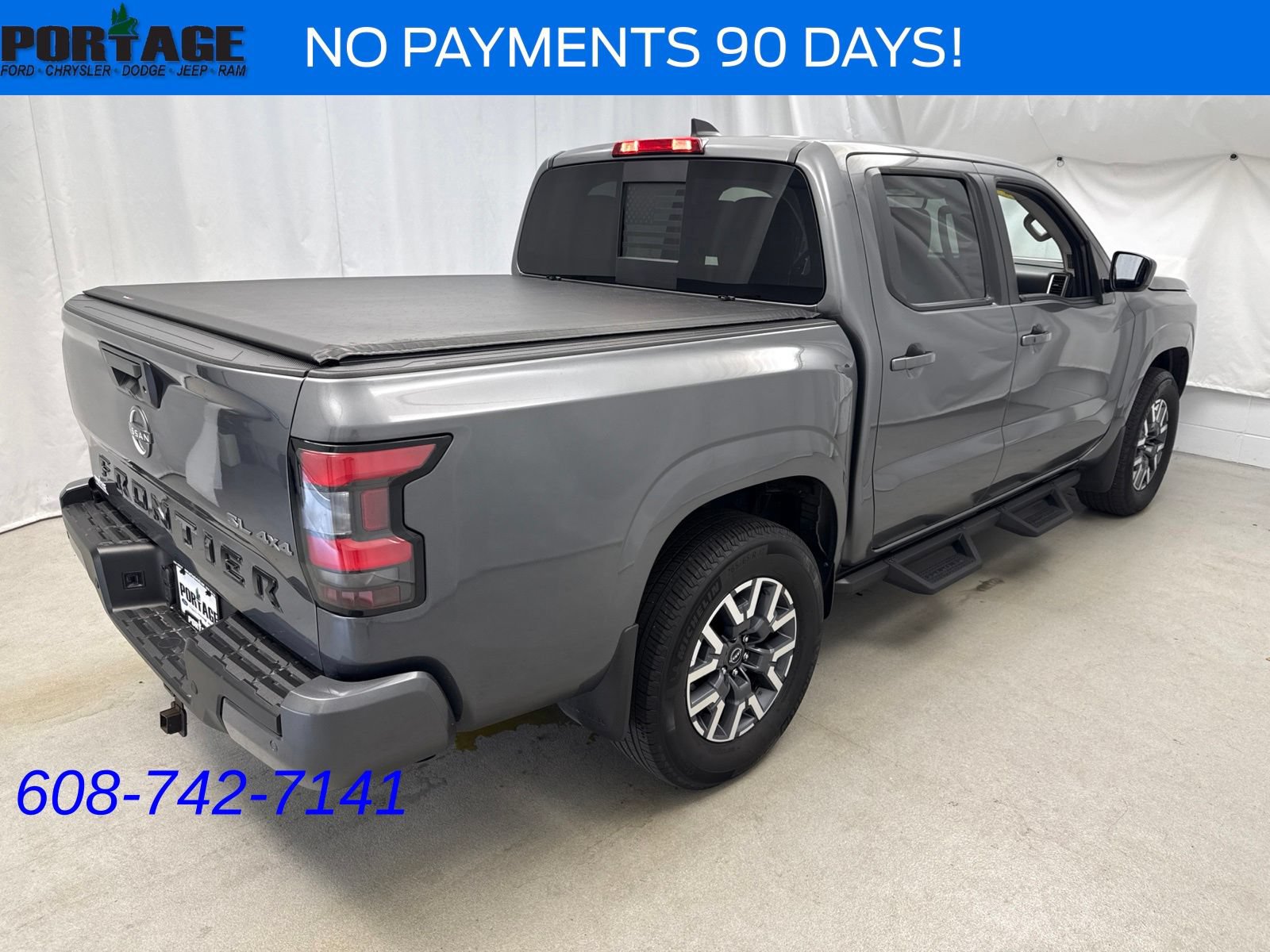 Used 2024 Nissan Frontier SL w/ Technology Package AWD/4WD image 3