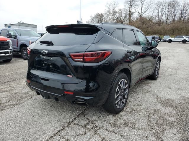 Used 2023 Chevrolet Blazer RS w/ Enhanced Convenience Package image 3