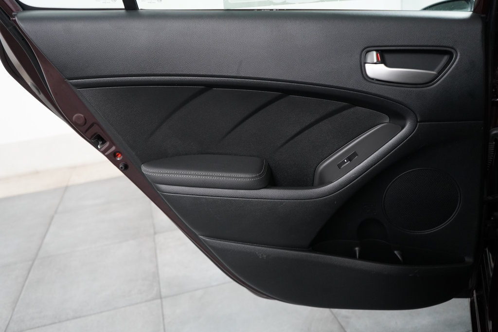 Used 2017 Kia Forte LX FWD image 29